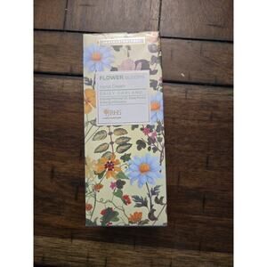 Heathcote & Ivory Daisy Garland Flower Hand Cream 3.38 Oz New